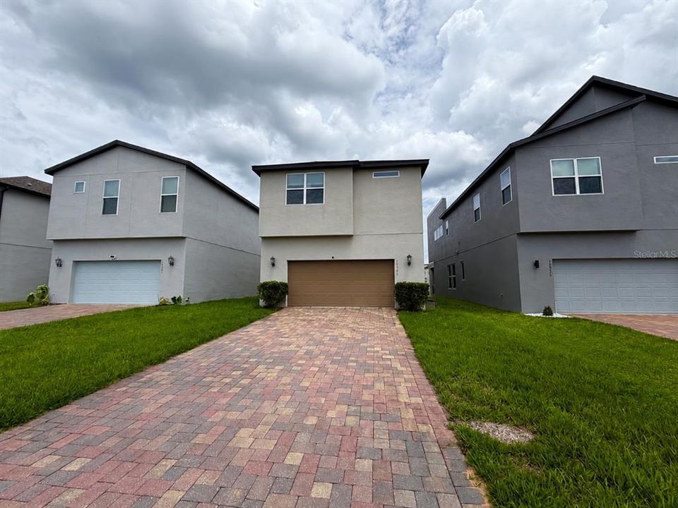 For Sale: $520,000 (3 beds, 2 baths, 2078 Square Feet)