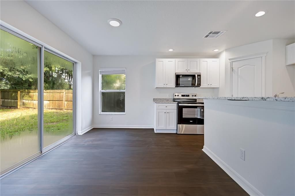 Active With Contract: $299,900 (4 beds, 2 baths, 1623 Square Feet)