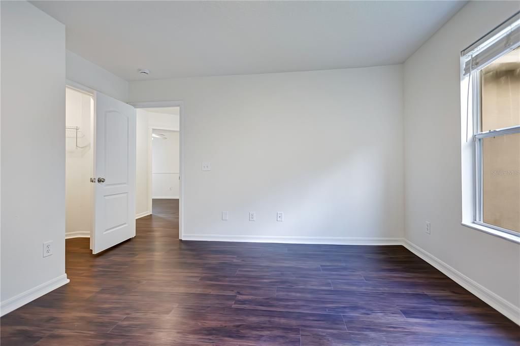 Active With Contract: $299,900 (4 beds, 2 baths, 1623 Square Feet)