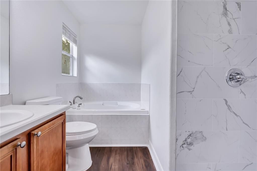 Active With Contract: $299,900 (4 beds, 2 baths, 1623 Square Feet)