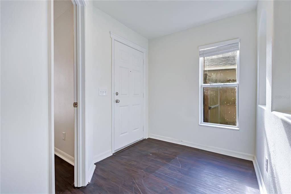 Active With Contract: $299,900 (4 beds, 2 baths, 1623 Square Feet)
