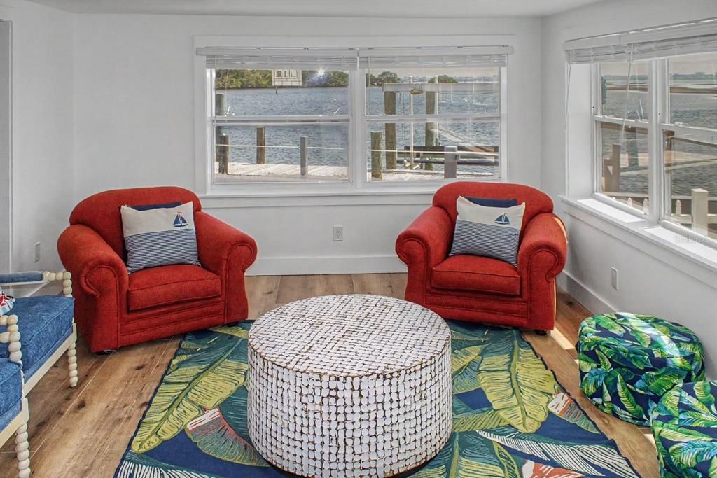 For Sale: $1,350,000 (3 beds, 2 baths, 1984 Square Feet)