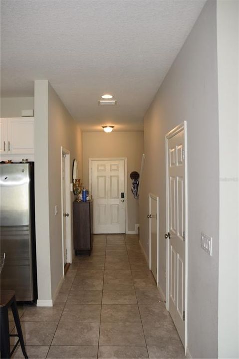 For Sale: $275,000 (3 beds, 2 baths, 1400 Square Feet)