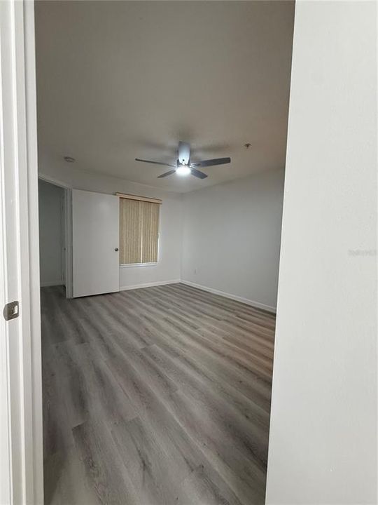 For Sale: $164,000 (1 beds, 1 baths, 762 Square Feet)