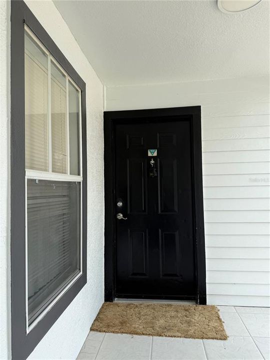 For Sale: $164,000 (1 beds, 1 baths, 762 Square Feet)