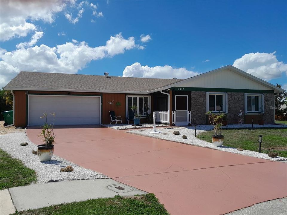 For Sale: $375,000 (3 beds, 2 baths, 1452 Square Feet)