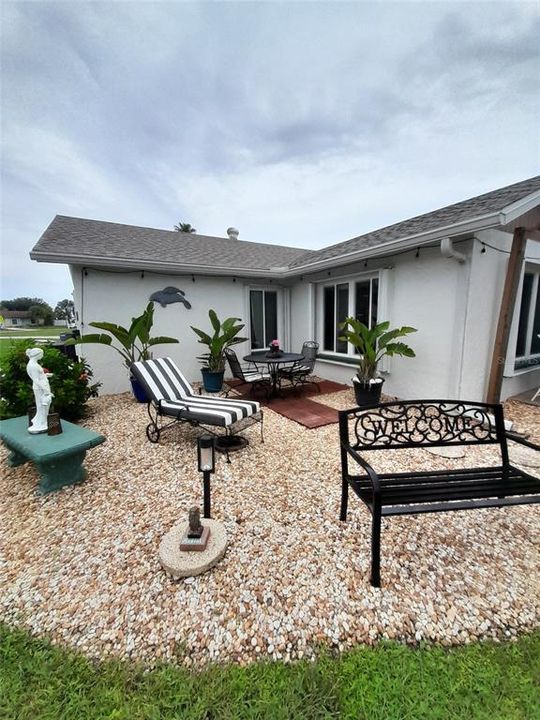 For Sale: $375,000 (3 beds, 2 baths, 1452 Square Feet)