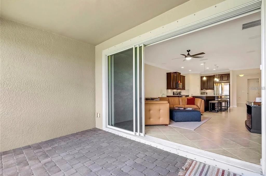 For Rent: $2,800 (2 beds, 2 baths, 1687 Square Feet)