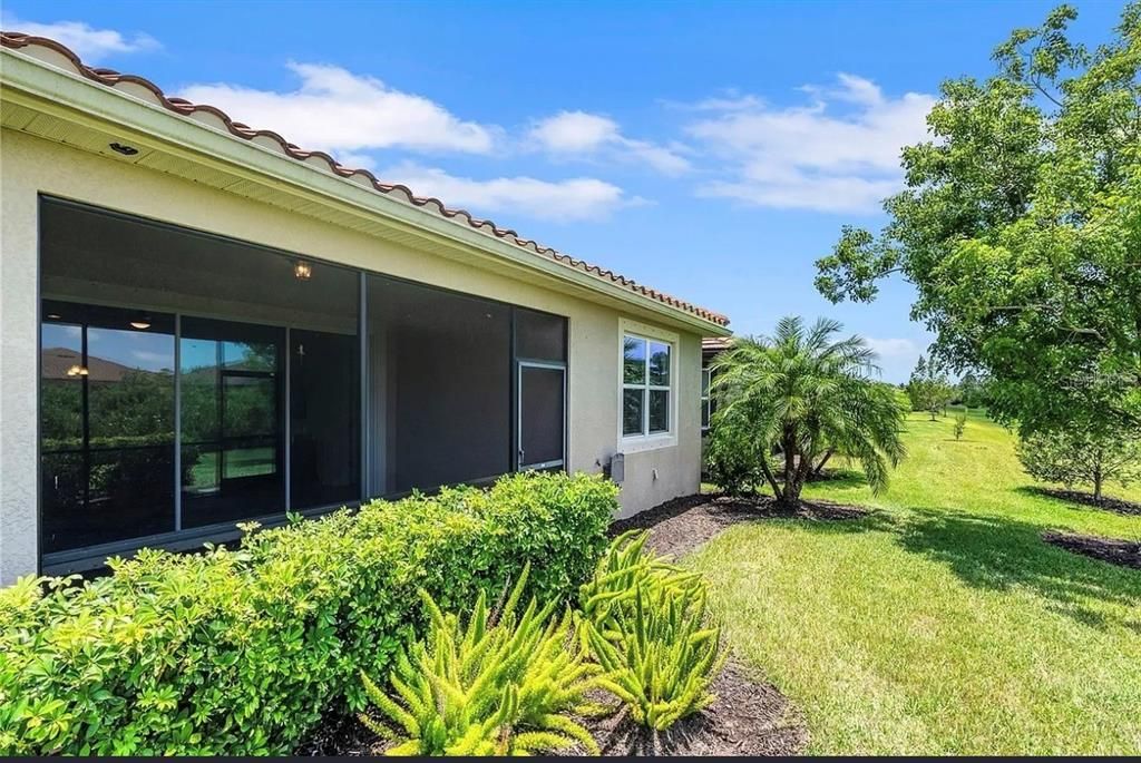 For Rent: $2,800 (2 beds, 2 baths, 1687 Square Feet)