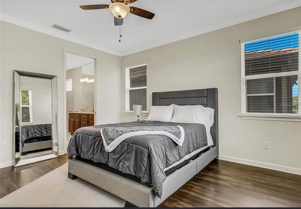 For Rent: $2,800 (2 beds, 2 baths, 1687 Square Feet)