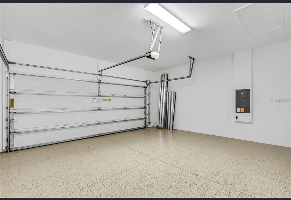 For Rent: $2,800 (2 beds, 2 baths, 1687 Square Feet)