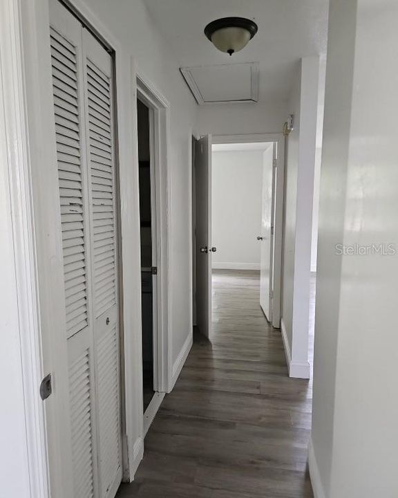 For Rent: $1,750 (2 beds, 1 baths, 896 Square Feet)