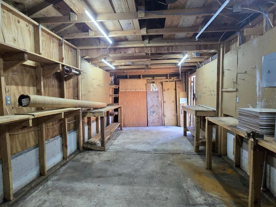For Rent: $1,600 (2 beds, 1 baths, 924 Square Feet)