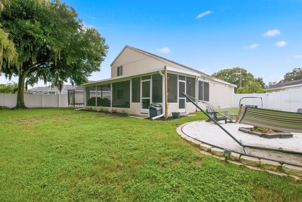 En Venta: $419,900 (3 camas, 2 baños, 1749 Pies cuadrados)