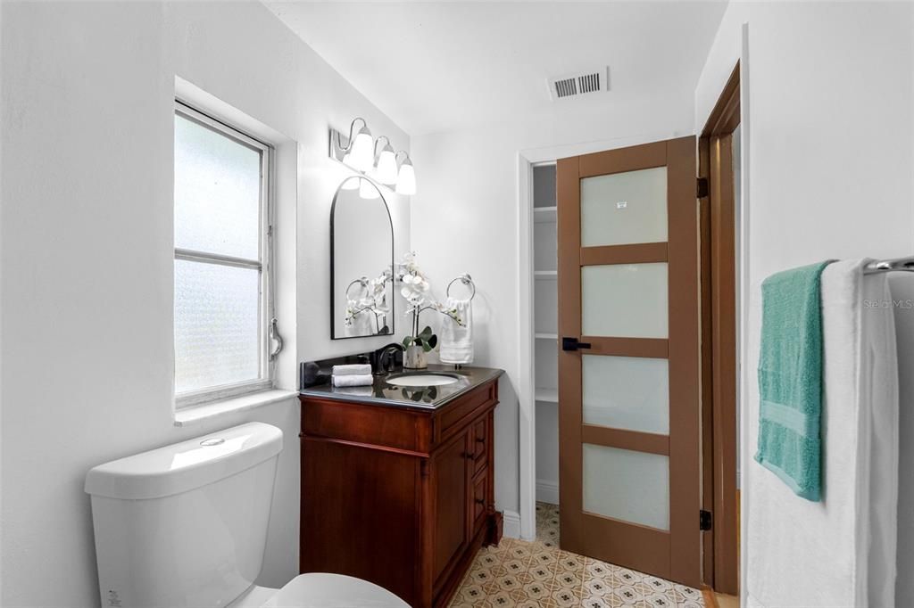 For Sale: $384,900 (3 beds, 2 baths, 1380 Square Feet)