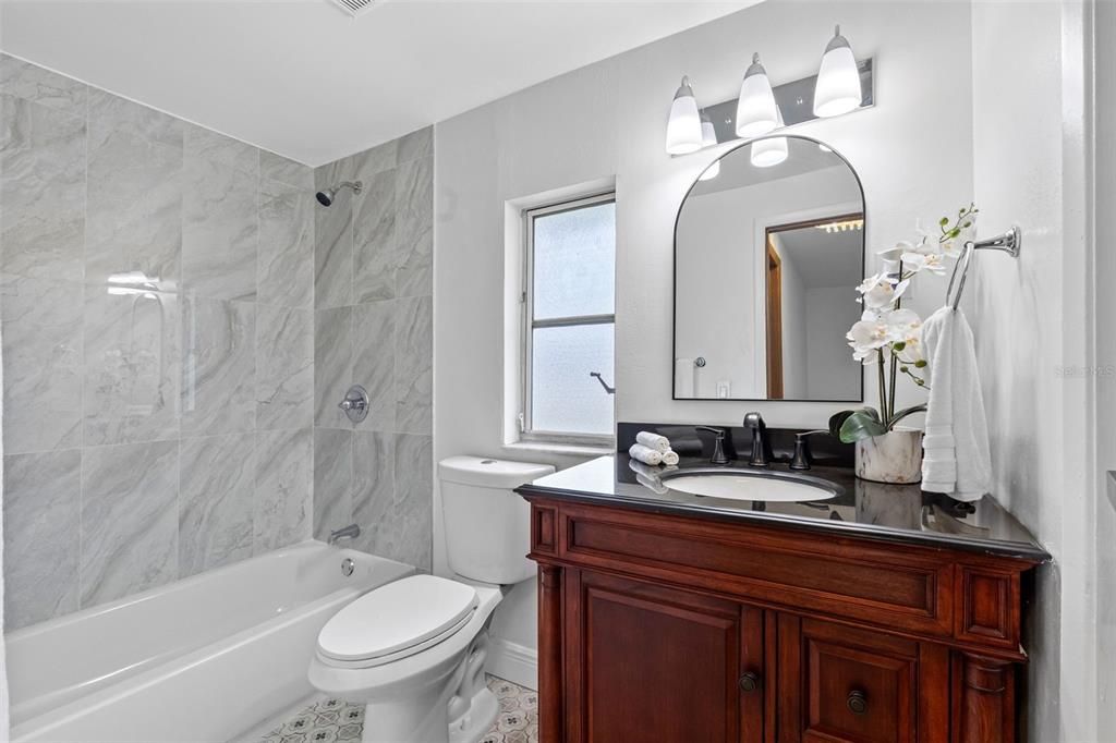 For Sale: $384,900 (3 beds, 2 baths, 1380 Square Feet)
