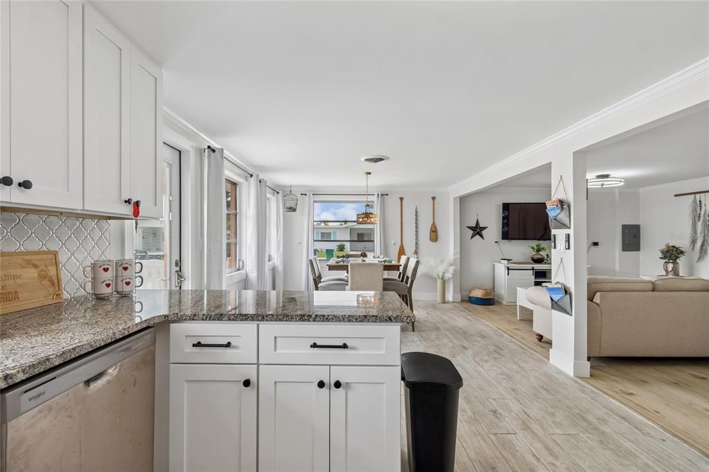 En Venta: $699,999 (2 camas, 2 baños, 1150 Pies cuadrados)