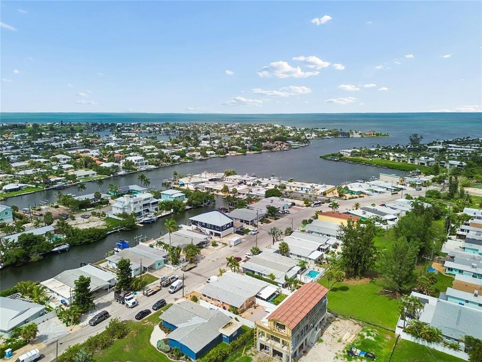 En Venta: $699,999 (2 camas, 2 baños, 1150 Pies cuadrados)