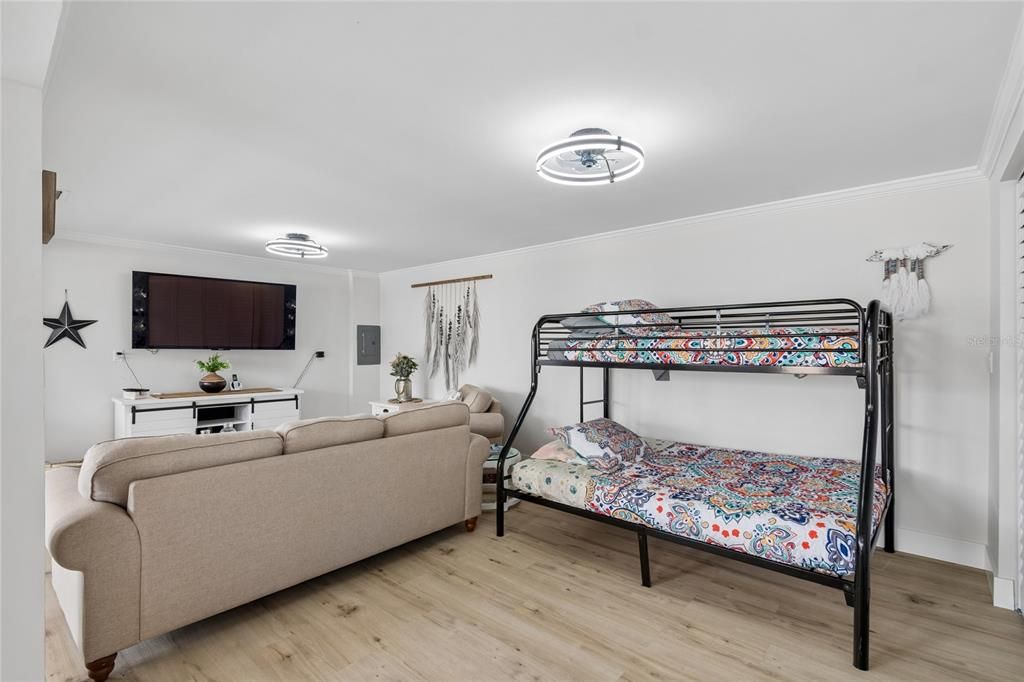 En Venta: $699,999 (2 camas, 2 baños, 1150 Pies cuadrados)