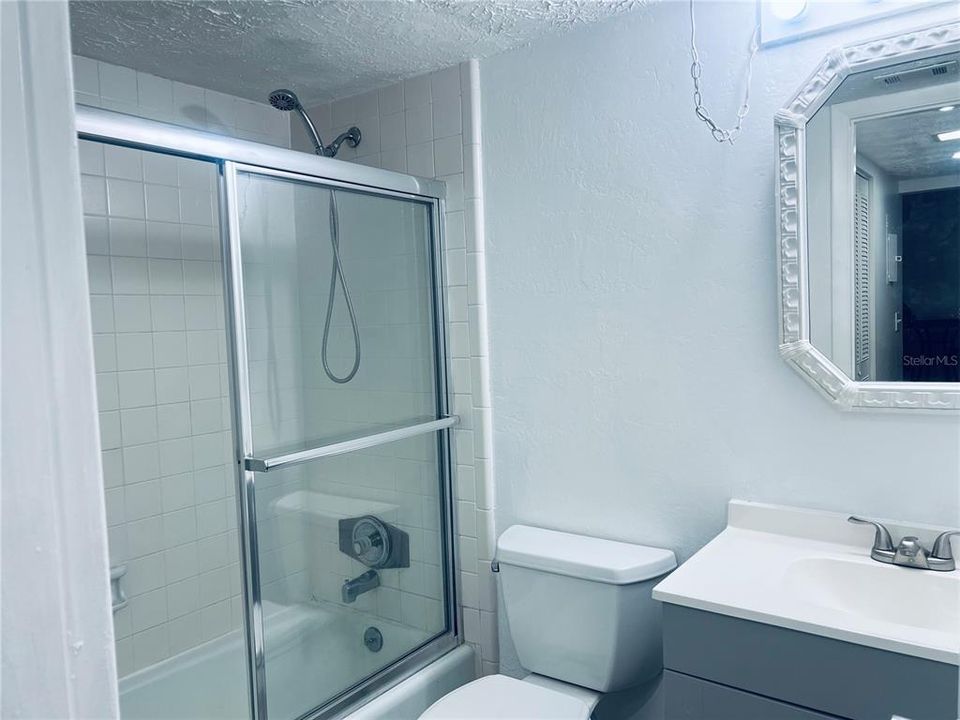 For Rent: $1,500 (1 beds, 1 baths, 730 Square Feet)