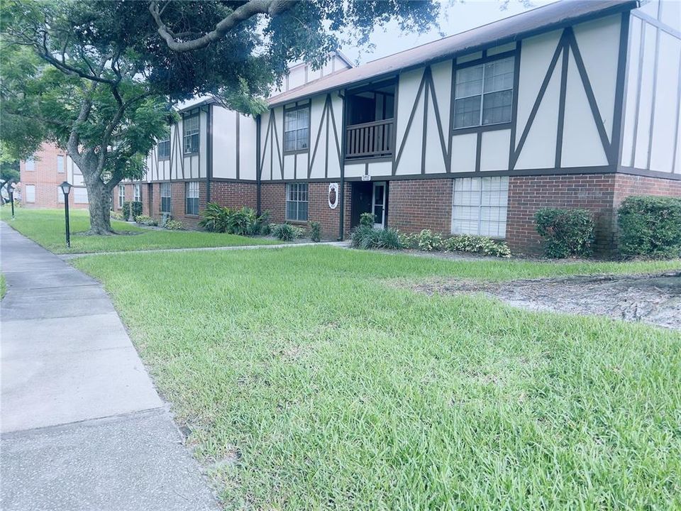 For Rent: $1,500 (1 beds, 1 baths, 730 Square Feet)