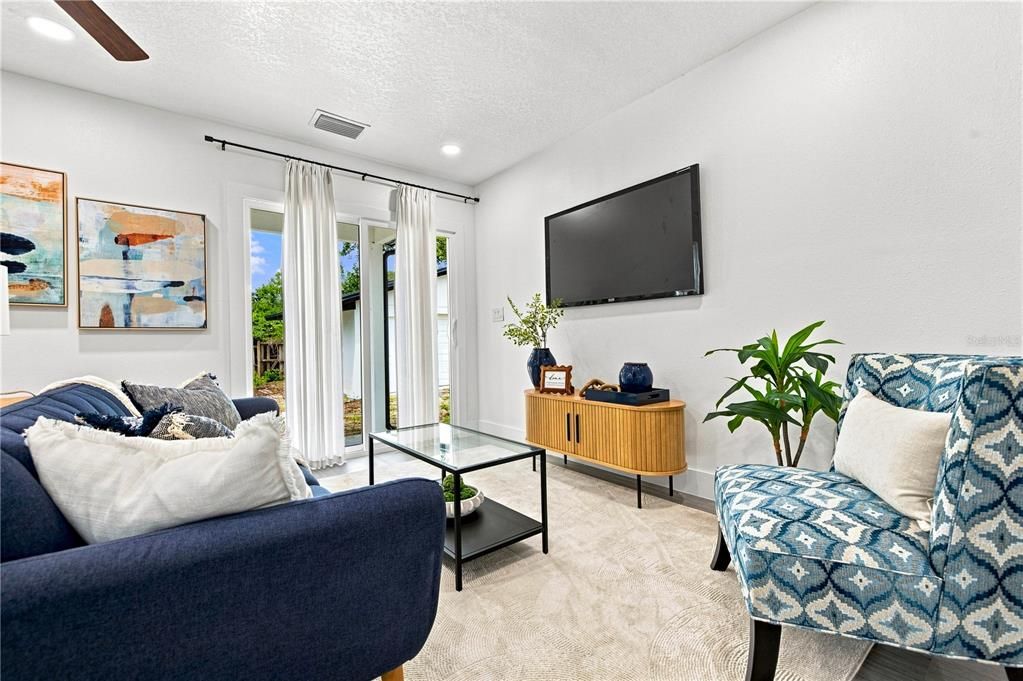 En Venta: $349,900 (3 camas, 2 baños, 1200 Pies cuadrados)