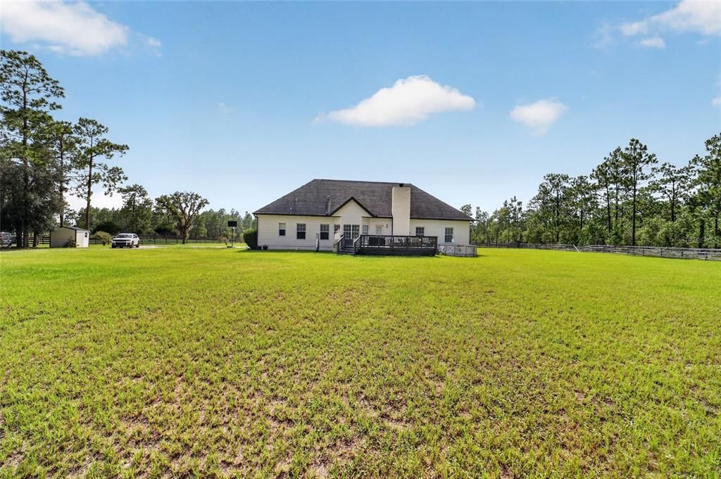 En Venta: $824,900 (3 camas, 3 baños, 2741 Pies cuadrados)