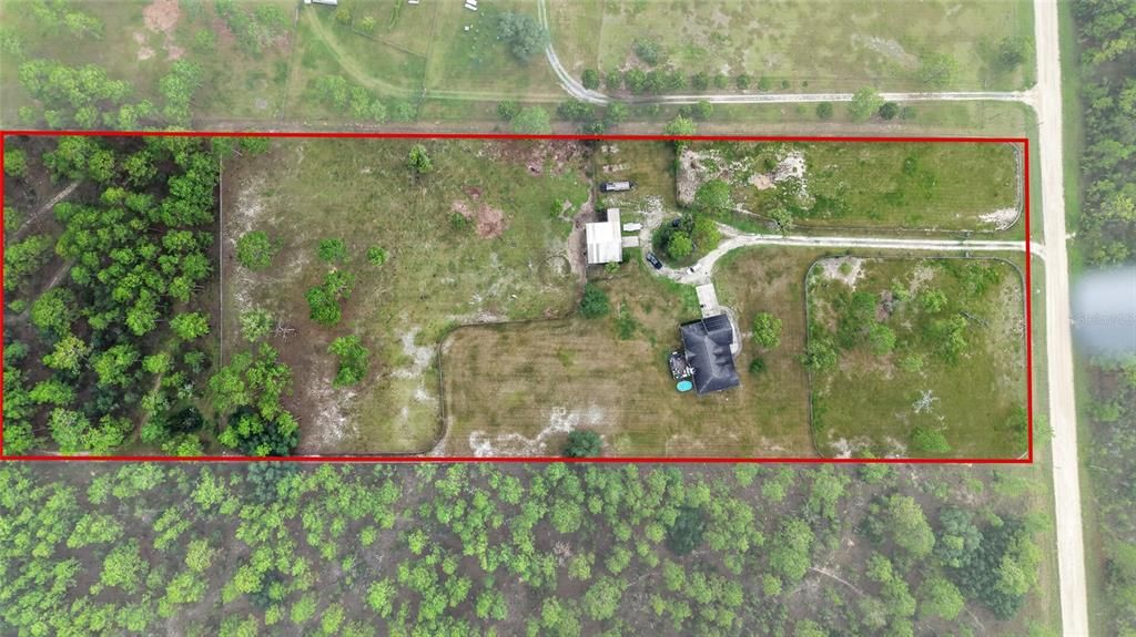En Venta: $824,900 (3 camas, 3 baños, 2741 Pies cuadrados)