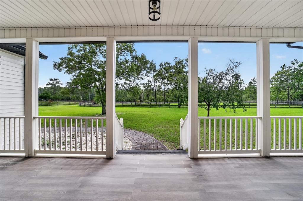 En Venta: $824,900 (3 camas, 3 baños, 2741 Pies cuadrados)