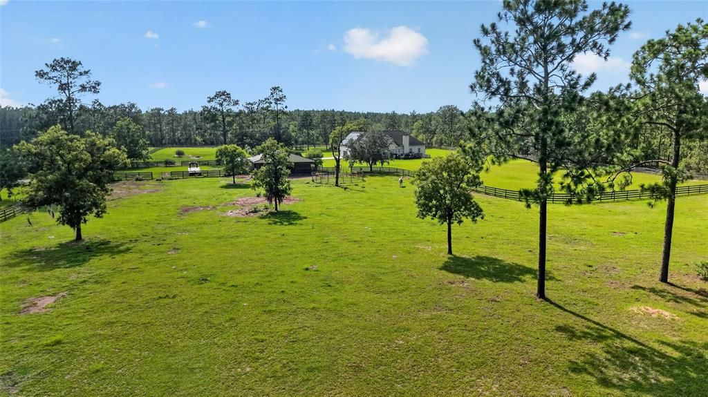 En Venta: $824,900 (3 camas, 3 baños, 2741 Pies cuadrados)