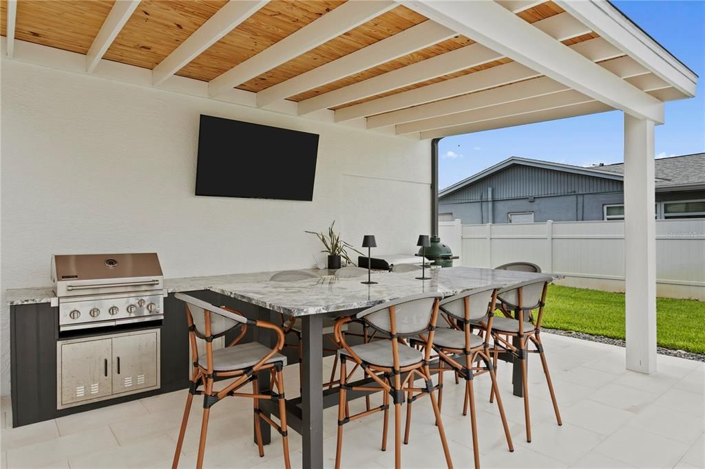 En Venta: $1,299,900 (4 camas, 2 baños, 1949 Pies cuadrados)