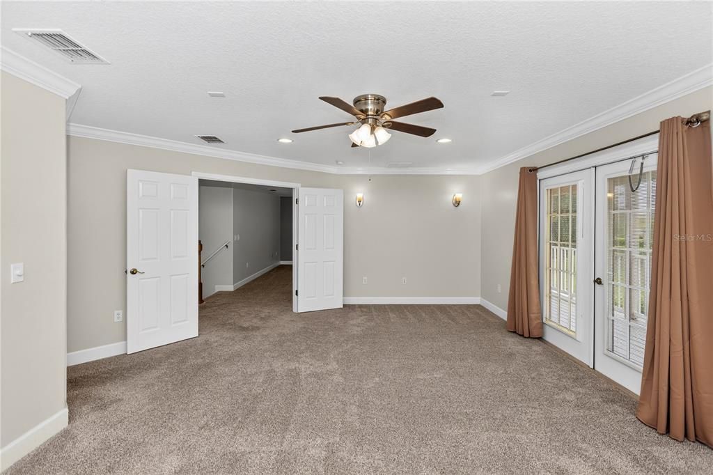 For Sale: $575,000 (4 beds, 3 baths, 3219 Square Feet)