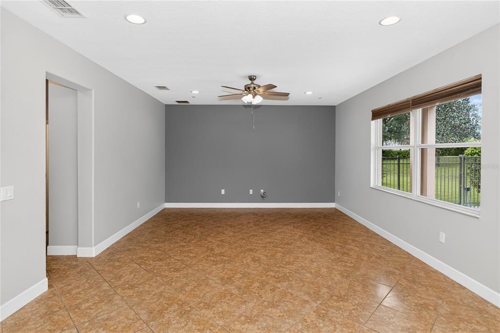 For Sale: $575,000 (4 beds, 3 baths, 3219 Square Feet)