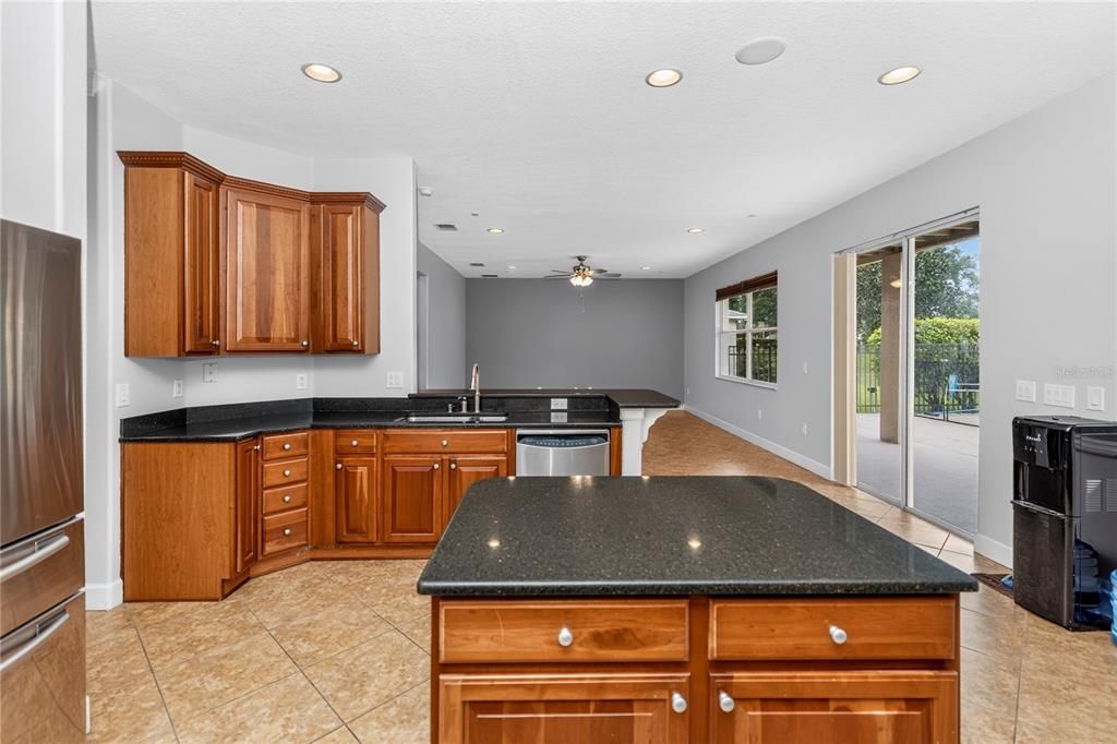 For Sale: $575,000 (4 beds, 3 baths, 3219 Square Feet)
