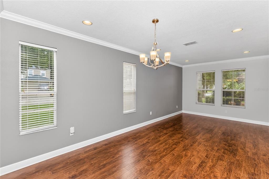 For Sale: $575,000 (4 beds, 3 baths, 3219 Square Feet)
