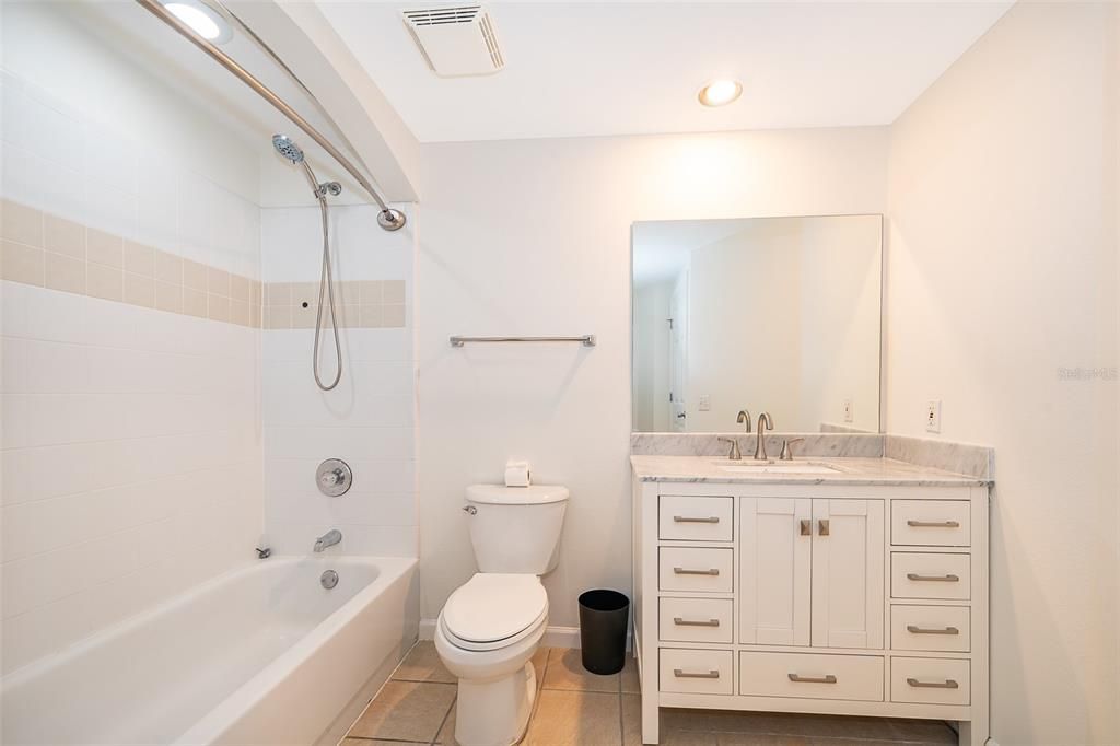 For Rent: $3,600 (2 beds, 2 baths, 1242 Square Feet)