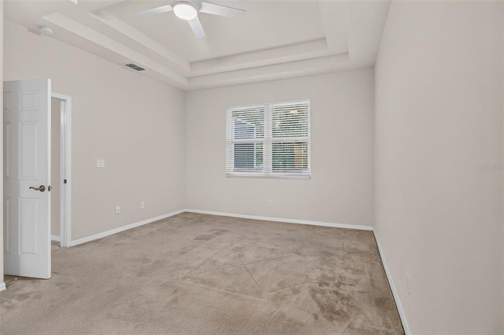 En Venta: $349,900 (3 camas, 2 baños, 1952 Pies cuadrados)