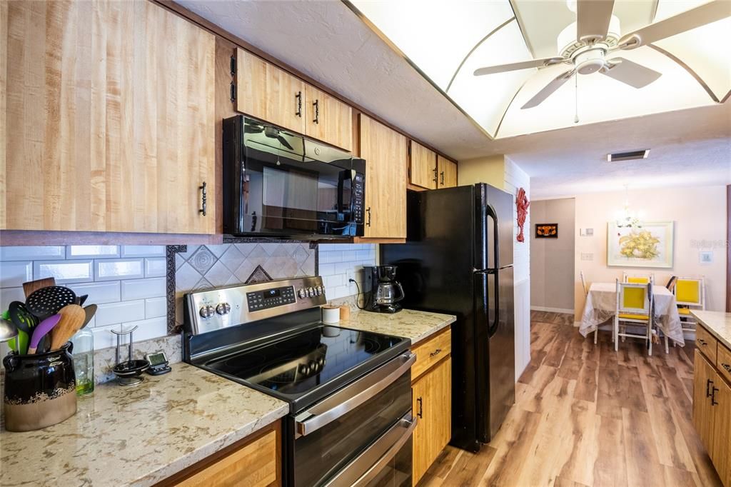 En Venta: $435,000 (2 camas, 2 baños, 1713 Pies cuadrados)