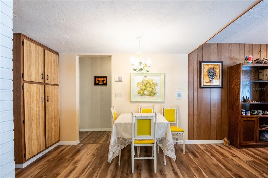 En Venta: $435,000 (2 camas, 2 baños, 1713 Pies cuadrados)