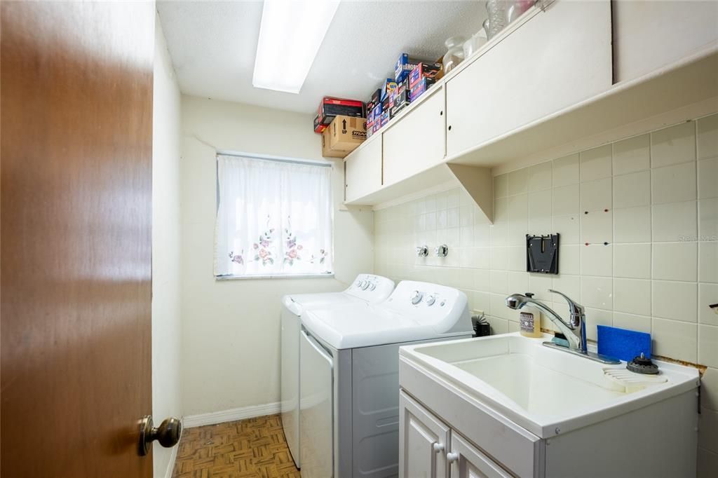 En Venta: $435,000 (2 camas, 2 baños, 1713 Pies cuadrados)