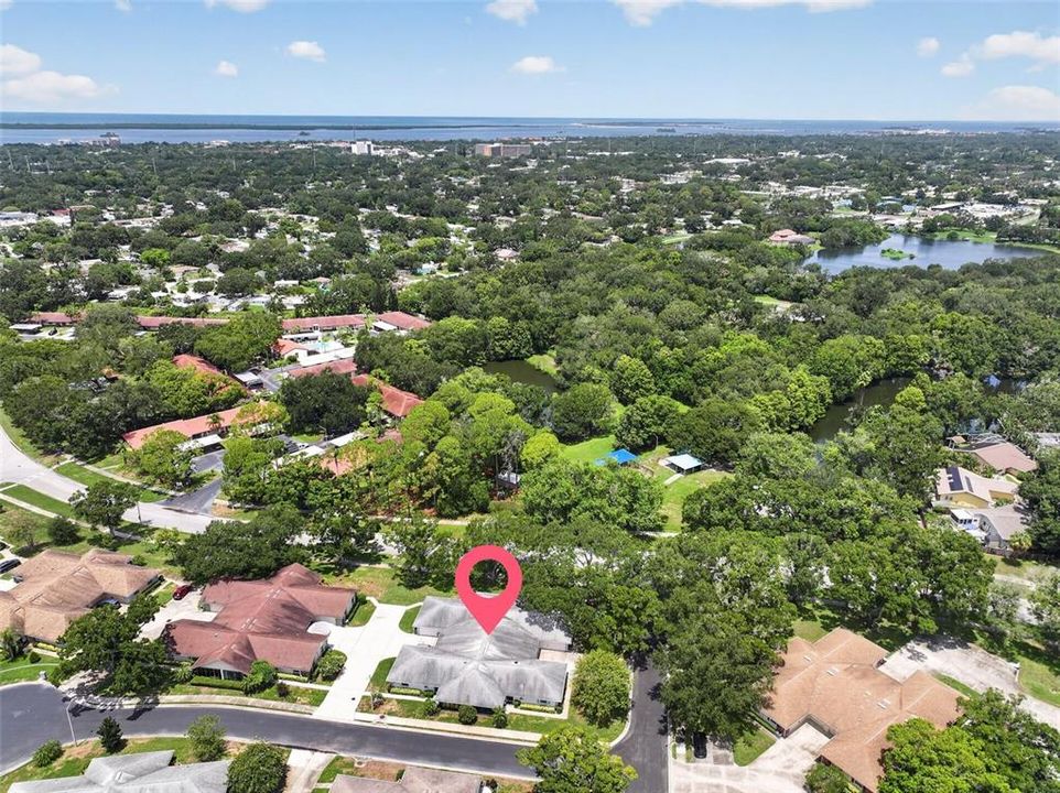 Active With Contract: $300,000 (2 beds, 2 baths, 1110 Square Feet)