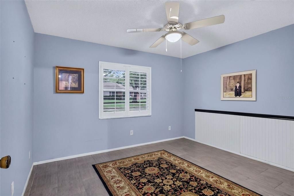 Active With Contract: $300,000 (2 beds, 2 baths, 1110 Square Feet)