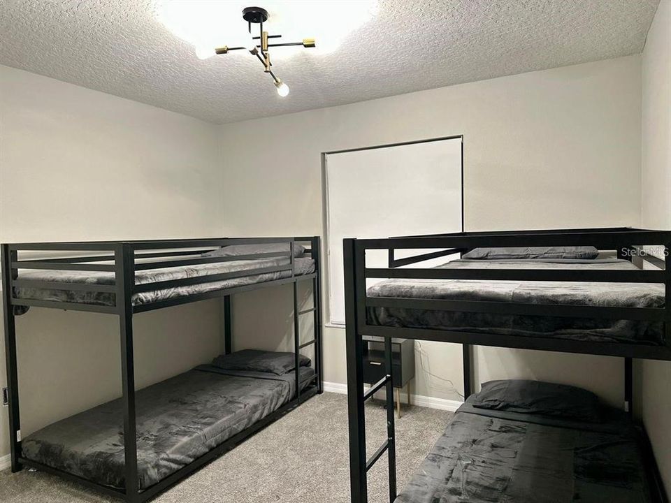 For Rent: $2,995 (5 beds, 4 baths, 2542 Square Feet)