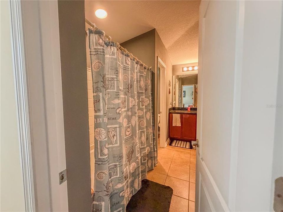 For Sale: $415,000 (4 beds, 2 baths, 2399 Square Feet)