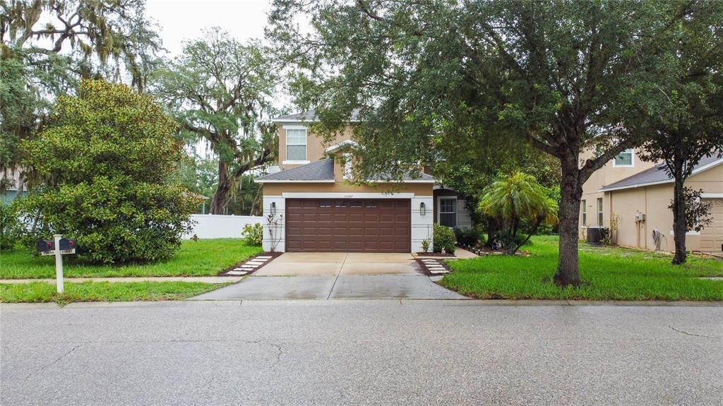 For Sale: $415,000 (4 beds, 2 baths, 2399 Square Feet)