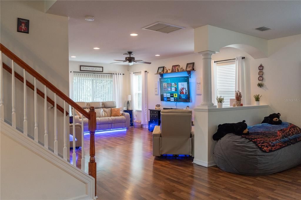 For Sale: $415,000 (4 beds, 2 baths, 2399 Square Feet)
