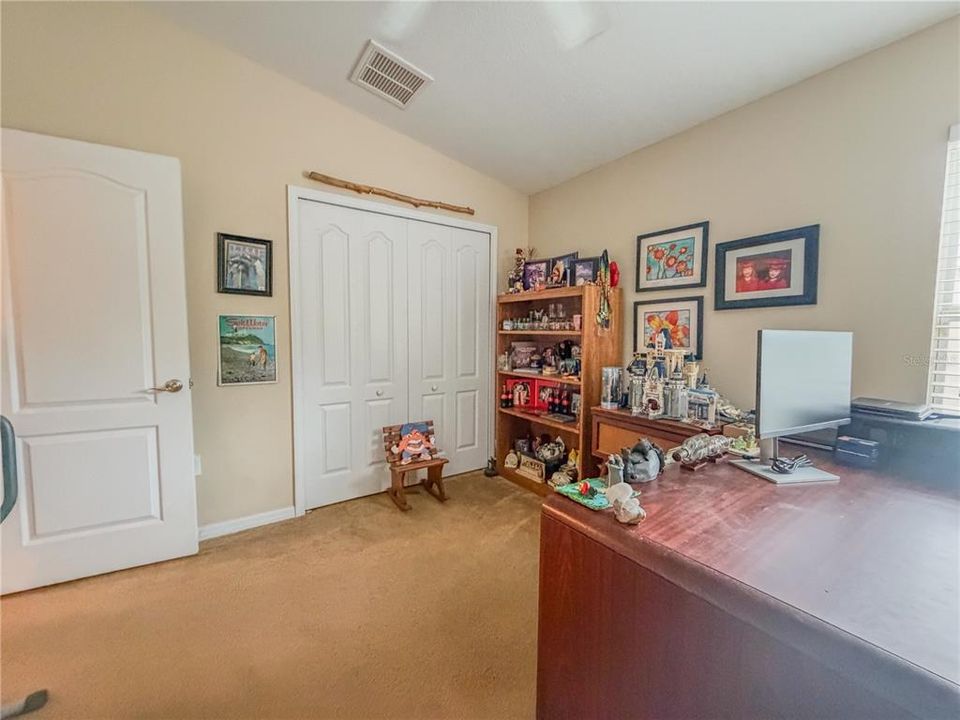 For Sale: $415,000 (4 beds, 2 baths, 2399 Square Feet)