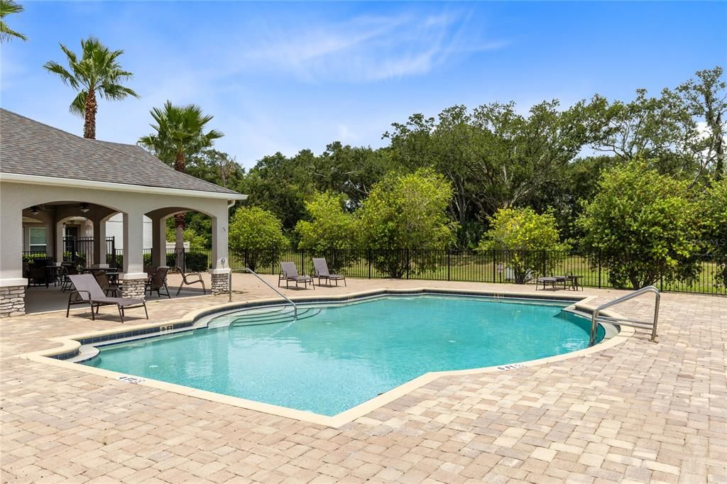 Active With Contract: $340,000 (3 beds, 2 baths, 1556 Square Feet)