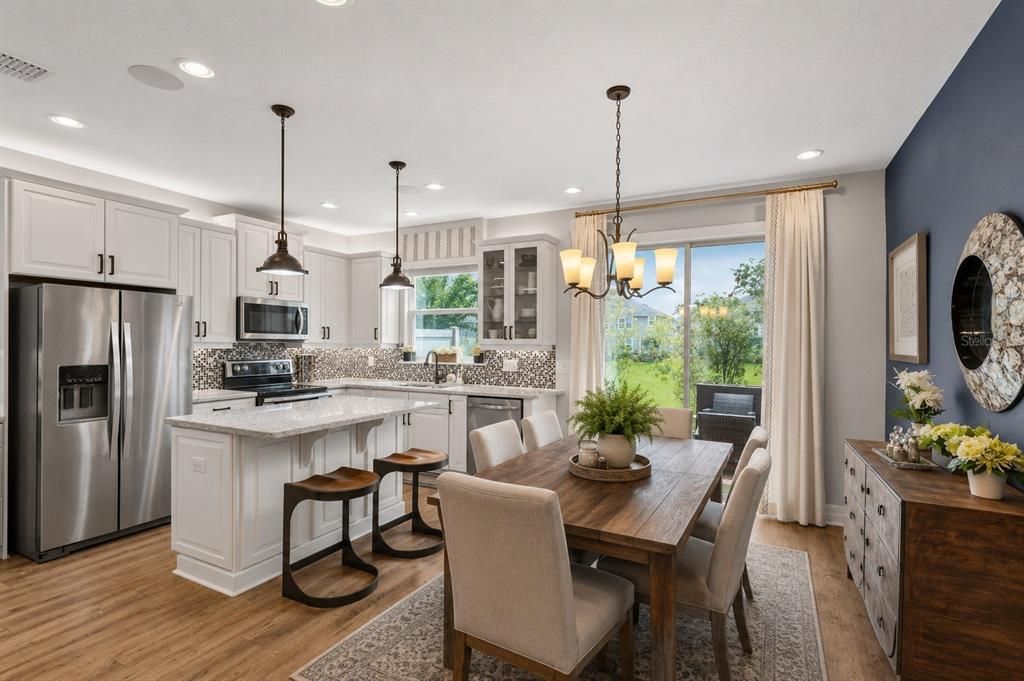 Active With Contract: $340,000 (3 beds, 2 baths, 1556 Square Feet)