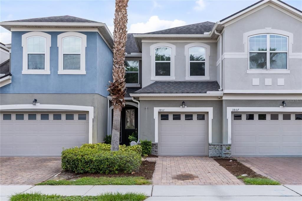 Active With Contract: $340,000 (3 beds, 2 baths, 1556 Square Feet)
